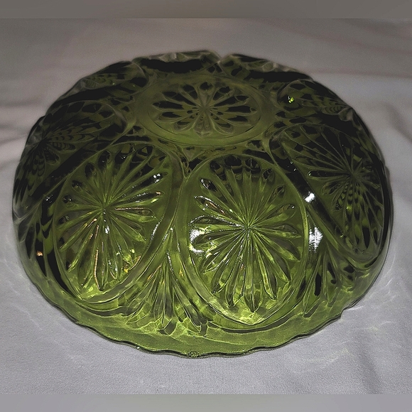 Vintage Anchor Hocking green bowl - Picture 4 of 9